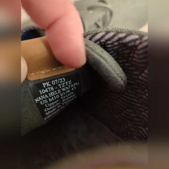 Olukai Nana Hele Wai’apo Olive Chukka Boots Men's Size 10US New - Picture 6 of 6